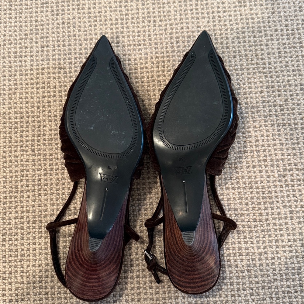 Zara velvet with wood look kitten heel - size 38 - Picture 6 of 7